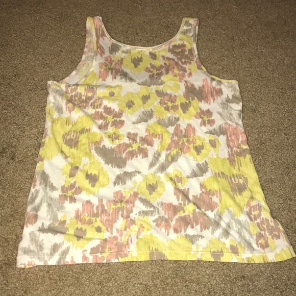 Patterned sequin top - Picture 3 of 5